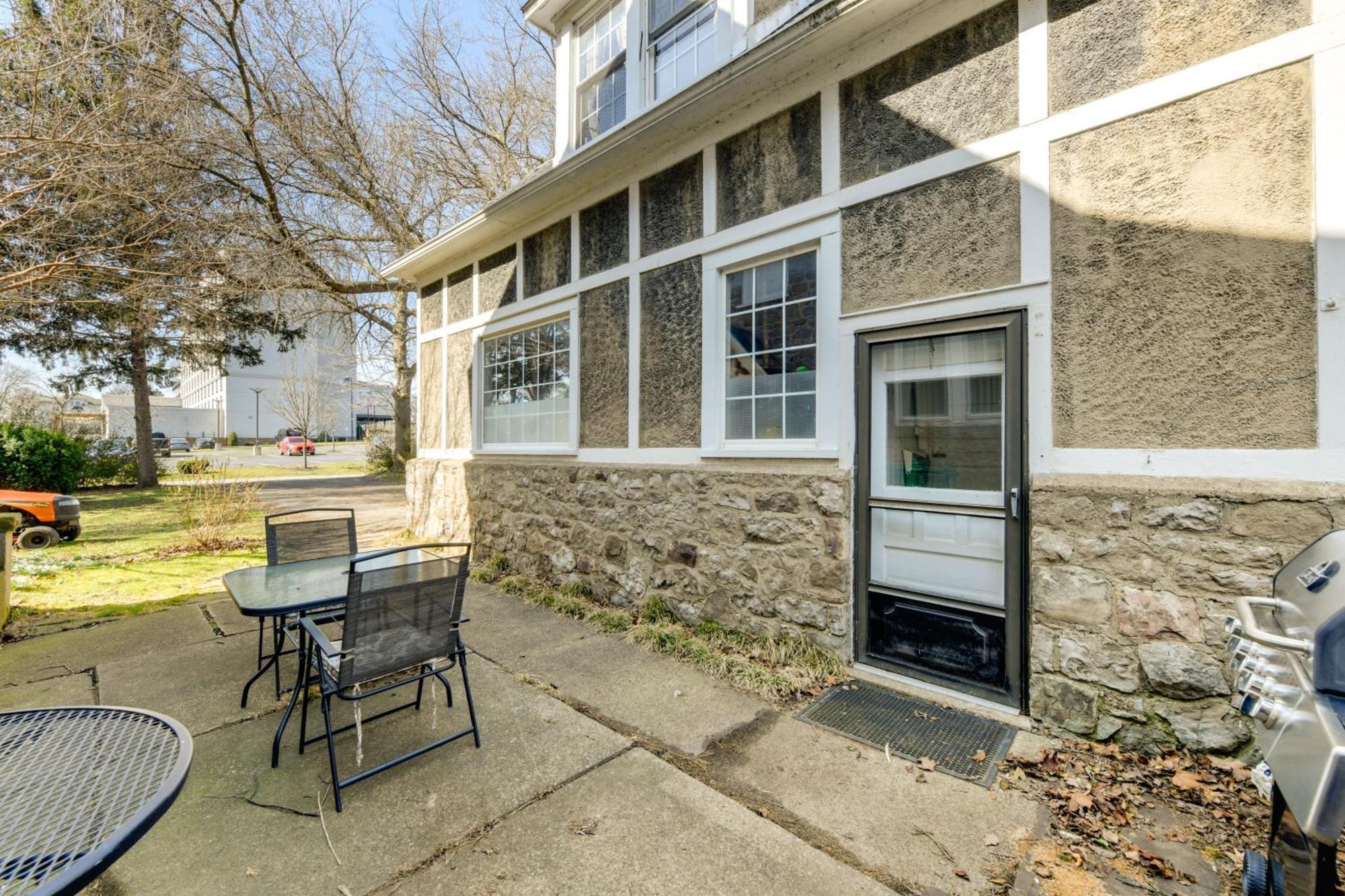 Cozy With Gas Grill And Patio! Holiday home