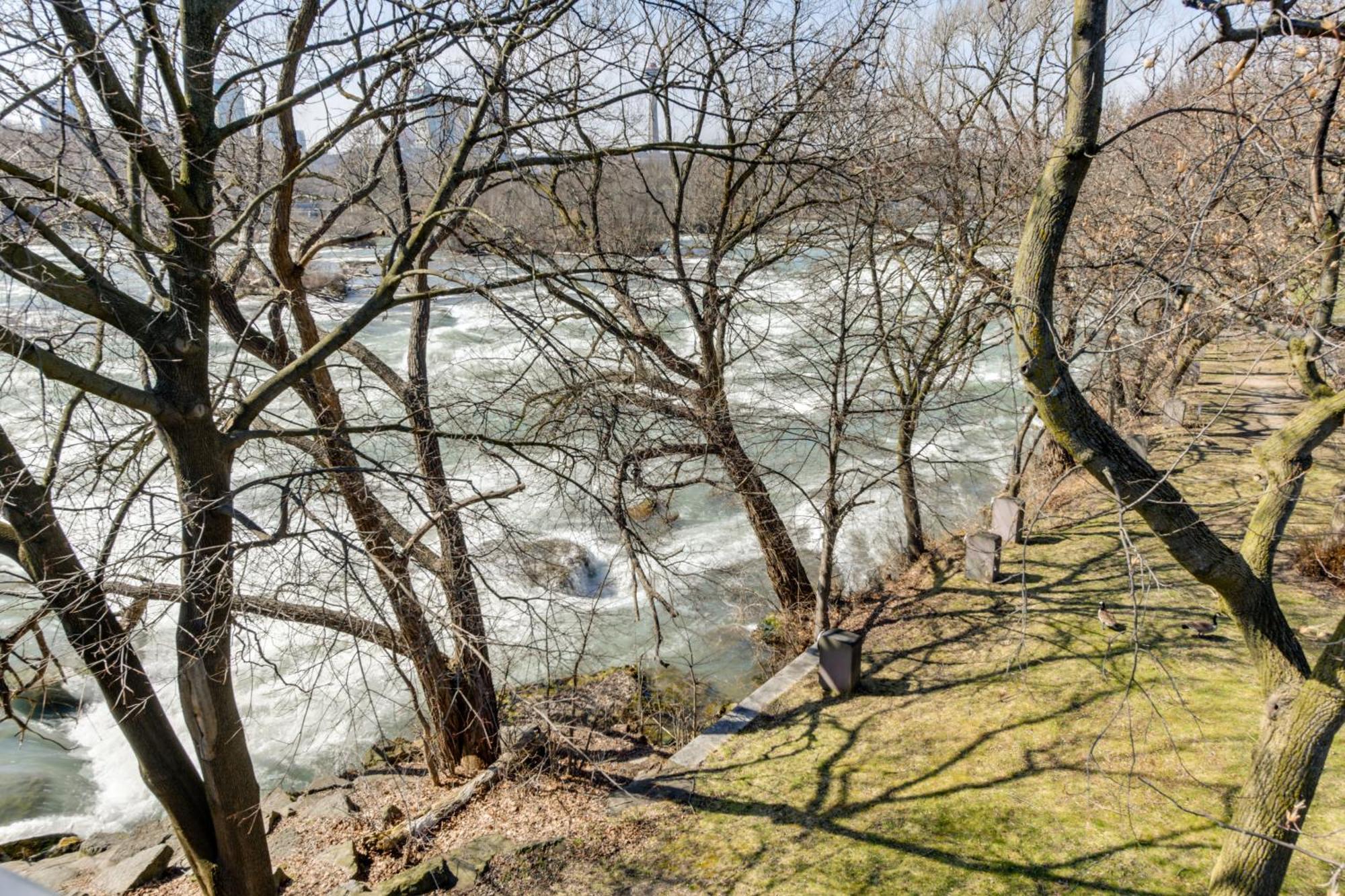 Cozy With Gas Grill And Patio! Niagara Falls